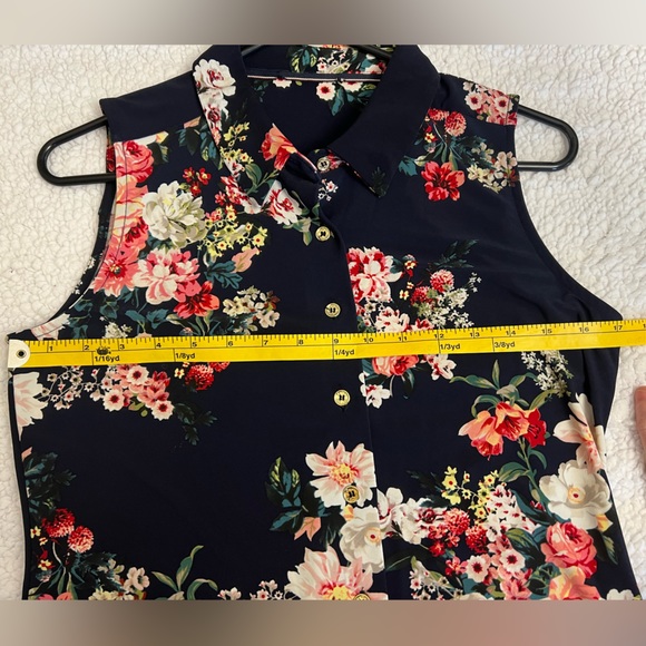 Ralph Lauren Floral Sleeveless Button-down Blouse, Womens Petite M - Picture 6 of 6
